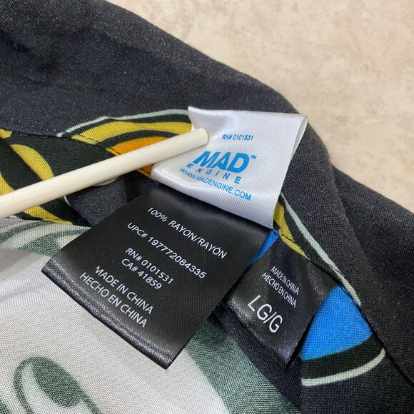 Disney Mickey & Friends AOP Button Up 100% Rayon Shirt Men's L Black w pocket - Picture 4 of 9